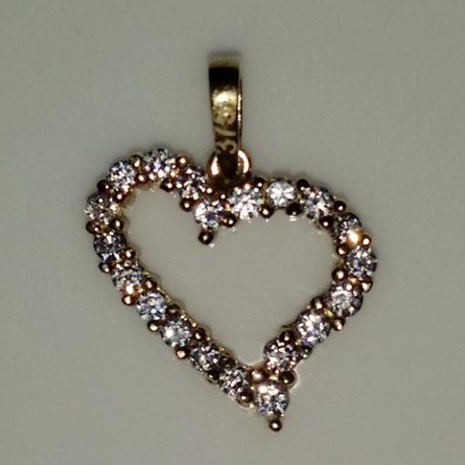 9ct Gold curved Heart pendant zirconia