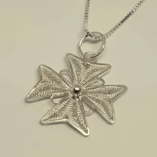 Maltese Cross filigree pendant Sterling Silver 2cm - Image 4