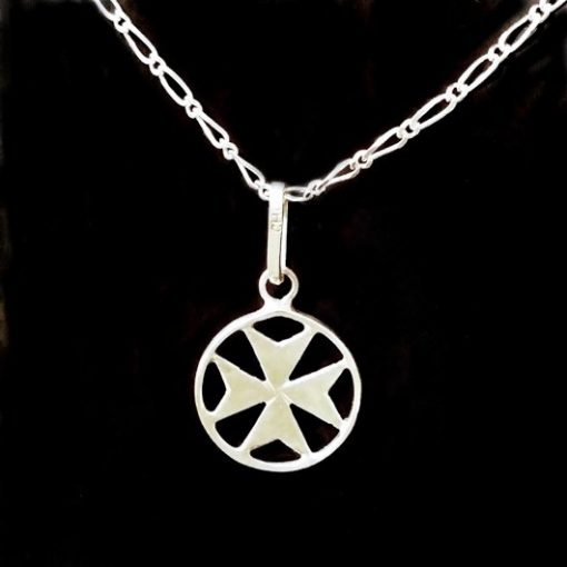 Maltese Cross Sterling Silver pendant flat 16mm with Figaro chain