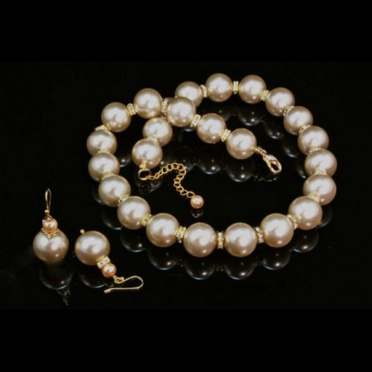 Swarovski Pearls earrings necklace Set GOLD