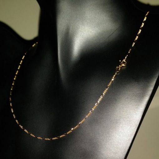 9ct Gold chain 31 Figaro diamond cut Italy