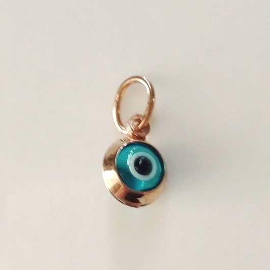 Carissima 9ct Yellow Gold Diamond Cut Evil Eye Pendant on 46cm Chain, 9ct  Gold : Amazon.de: Fashion