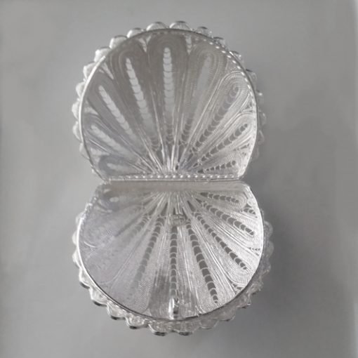 Sterling Silver filigree keepsake box Shell open