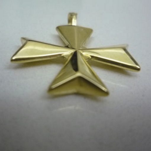 18ct Gold Maltese Cross 3D pendant