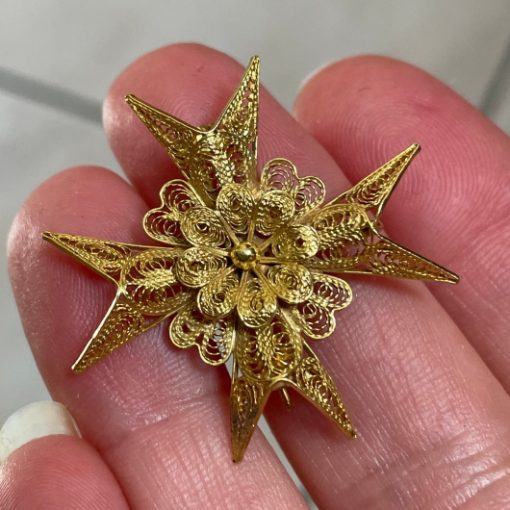 18ct Gold filigree Maltese Cross pendant brooch 3.2cm