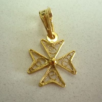 9ct Gold filigree Maltese Cross pendant charm 1.2cm