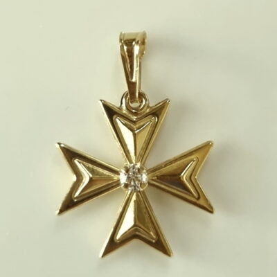 9ct Gold Maltese Cross Amalfi pendant 1.8cm Clear stone